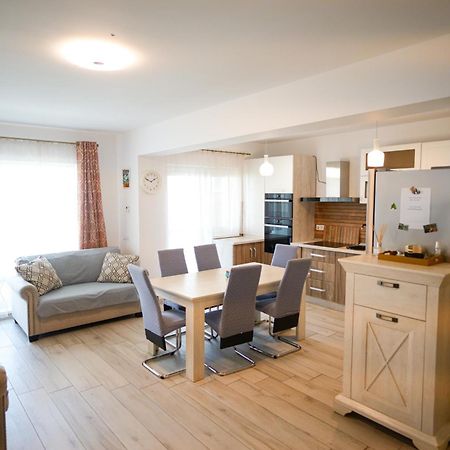 Hunyadi Luxury Dna Stanca 1 Apartment Сибиу Екстериор снимка